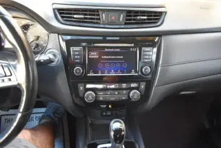 2018 Nissan Rogue FWD SV