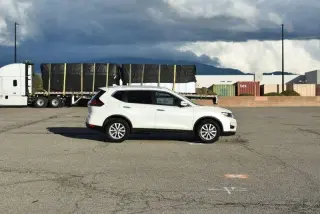 2018 Nissan Rogue FWD SV