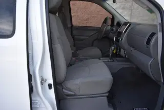 2019 Nissan Frontier Cabina de Crew 4x2 SV Automático
