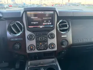 Ford F-350 Super Duty 2015 4x4 Lariat 4dr Crew Cab 6.8 ft. SB SRW Pickup