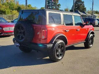 Ford Bronco 2024 4x4 Black Diamond 4dr SUV