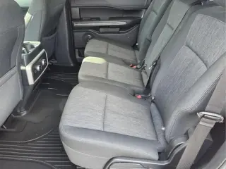 Ford Expedition 2022 4x2 XLT 4dr SUV