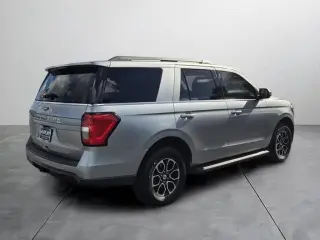 Ford Expedition 2022 4x2 XLT 4dr SUV