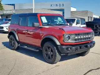 Ford Bronco 2024 4x4 Black Diamond SUV de 4 puertas