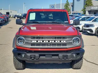 Ford Bronco 2024 4x4 Black Diamond SUV de 4 puertas