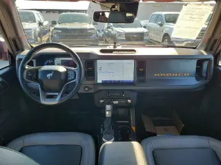 Ford Bronco 2024 4x4 Black Diamond SUV de 4 puertas