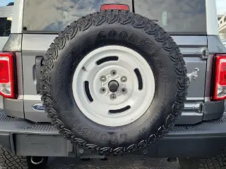 Ford Bronco 2024 4x4 Heritage Edition 2dr SUV