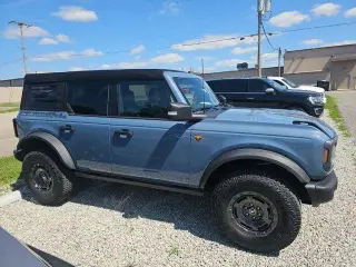 Ford Bronco 2025 4x4 Badlands SUV 4 puertas