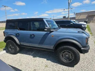 Ford Bronco 2025 4x4 Badlands SUV 4 puertas