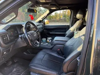 Ford Expedition MAX 2022 4x4 Platinum 4dr SUV