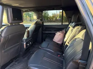 Ford Expedition MAX 2022 4x4 Platinum 4dr SUV