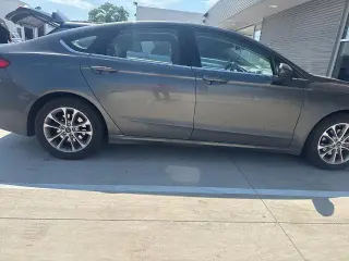 Ford Fusion 2020 SE 4dr Sedan