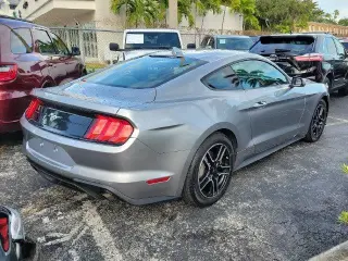 Ford Mustang 2022 EcoBoost 2dr Fastback
