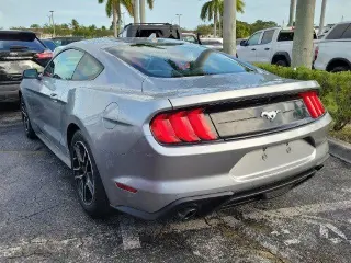 Ford Mustang 2022 EcoBoost 2dr Fastback