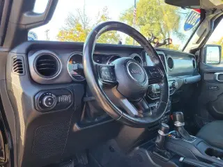 Jeep Gladiator 2021 4x4 Sport 4 puertas Crew Cab 1,52 m de caja