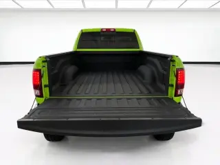 Ram 1500 2017 4x4 Deportivo 4dr Cabina de Crew 5.5 ft. SB Pickup