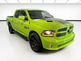 Ram 1500 2017 4x4 Deportivo 4dr Cabina de Crew 5.5 ft. SB Pickup
