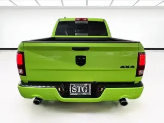 Ram 1500 2017 4x4 Deportivo 4dr Cabina de Crew 5.5 ft. SB Pickup