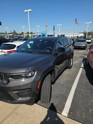 Jeep Grand Cherokee 2024 4x4 Laredo 4dr SUV