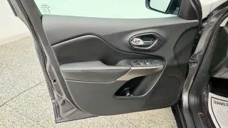 Jeep Cherokee 2019 4x4 High Altitude 4dr SUV