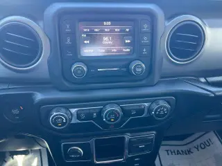 Jeep Wrangler Unlimited 2018 4x4 Sport SUV de 4 puertas (lanzamiento a mitad de año)