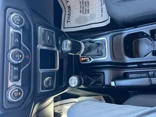 Jeep Wrangler Unlimited 2018 4x4 Sport SUV de 4 puertas (lanzamiento a mitad de año)