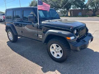 Jeep Wrangler Unlimited 2018 4x4 Sport SUV de 4 puertas (lanzamiento a mitad de año)