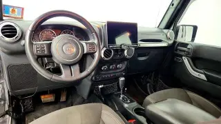 Jeep Wrangler Unlimited 2017 4x4 Sahara 4dr SUV