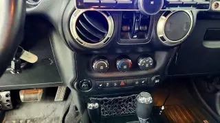 Jeep Wrangler Unlimited 2017 4x4 Sahara 4dr SUV