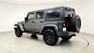 Jeep Wrangler Unlimited 2017 4x4 Sahara 4dr SUV