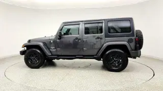 Jeep Wrangler Unlimited 2017 4x4 Sahara 4dr SUV