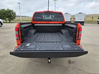 Nissan Frontier 2025 4x4 PRO-4X 4dr Crew Cab 5 ft. SB