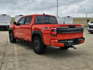 Nissan Frontier 2025 4x4 PRO-4X 4dr Crew Cab 5 ft. SB