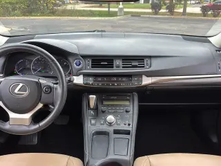 2014 Lexus CT 200h