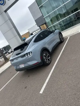 Ford Mustang Mach-E 2024 Select 4dr SUV