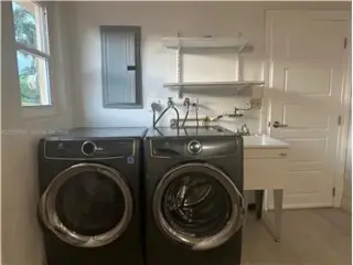 Propiedad de alquiler con 5 dormitorios y 4 baños en Miami