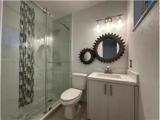 Propiedad de alquiler con 5 dormitorios y 4 baños en Miami