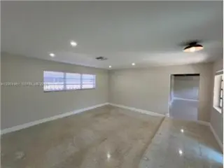 Propiedad en alquiler con 4 dormitorios y 2 baños en Miami