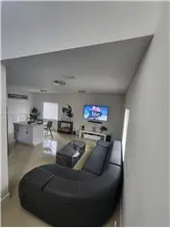 Propiedad en alquiler con 4 dormitorios y 2.5 baños en Miami