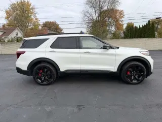 Ford Explorer 2024 AWD ST SUV 4 puertas