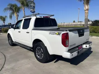 Nissan Frontier 2020 4x4 PRO-4X 4dr Crew Cab 5 ft. SB