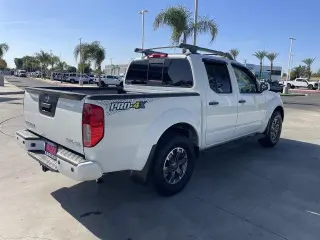 Nissan Frontier 2020 4x4 PRO-4X 4dr Crew Cab 5 ft. SB
