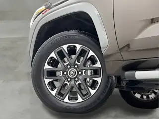 Toyota Tundra 2023 4x4 Limited 4dr CrewMax Cab Pickup SB
