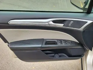 Ford Fusion 2019 S Sedán 4 puertas