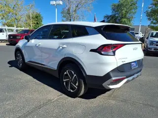 Kia Sportage Híbrido 2023 AWD LX SUV de 4 puertas