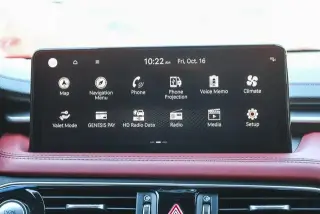 Genesis G70 2023 3.3T Standard 4dr Sedán