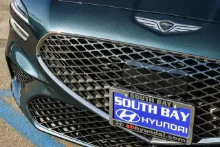 Genesis G70 2024 2.5T Standard 4dr Sedán