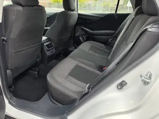 Subaru Outback 2025