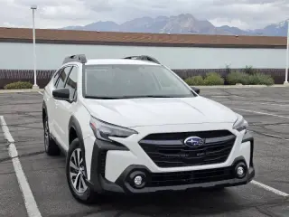 Subaru Outback 2025