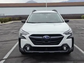 Subaru Outback 2025